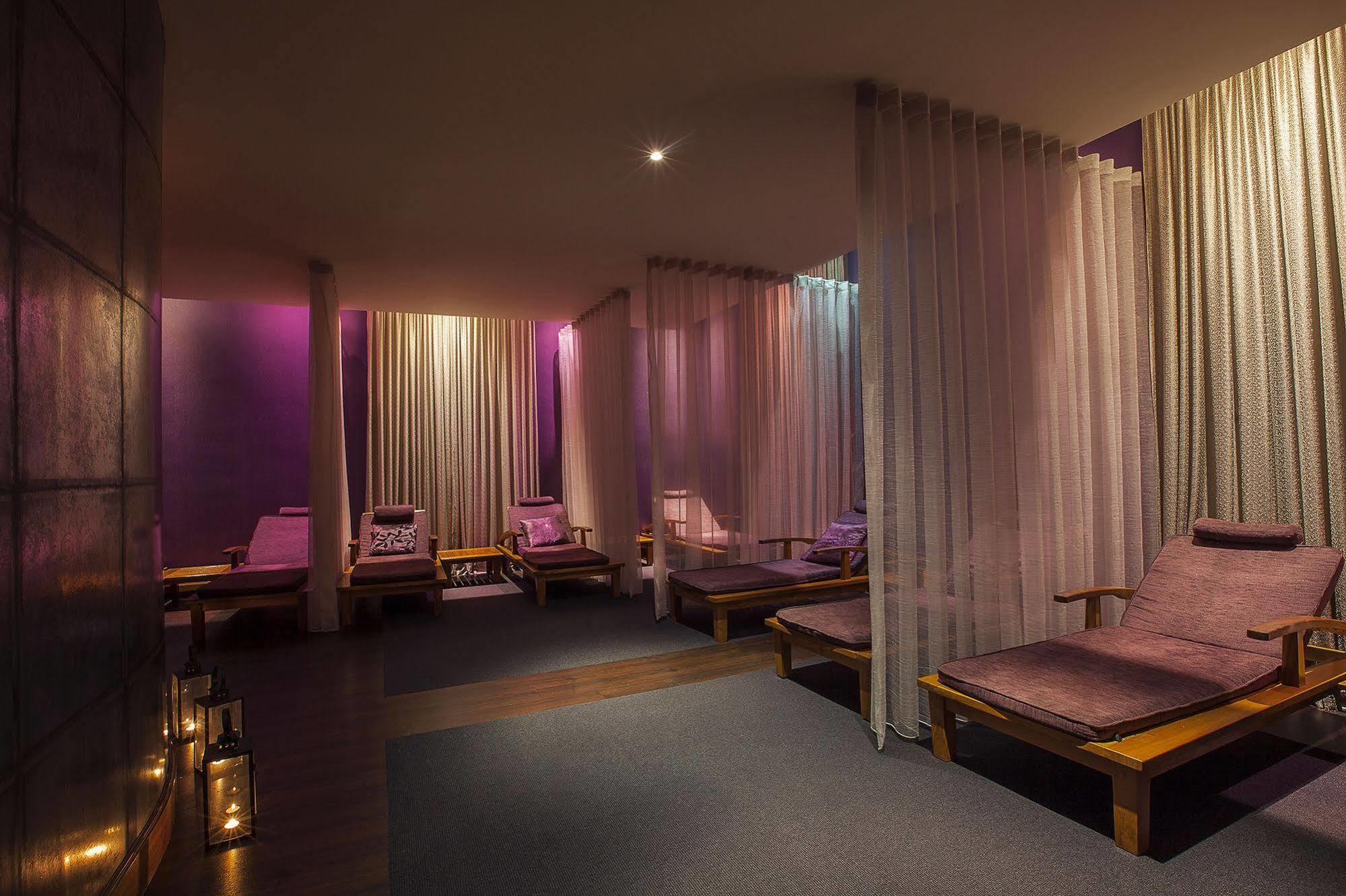 Knightsbrook Hotel & Golf Resort トリム エクステリア 写真